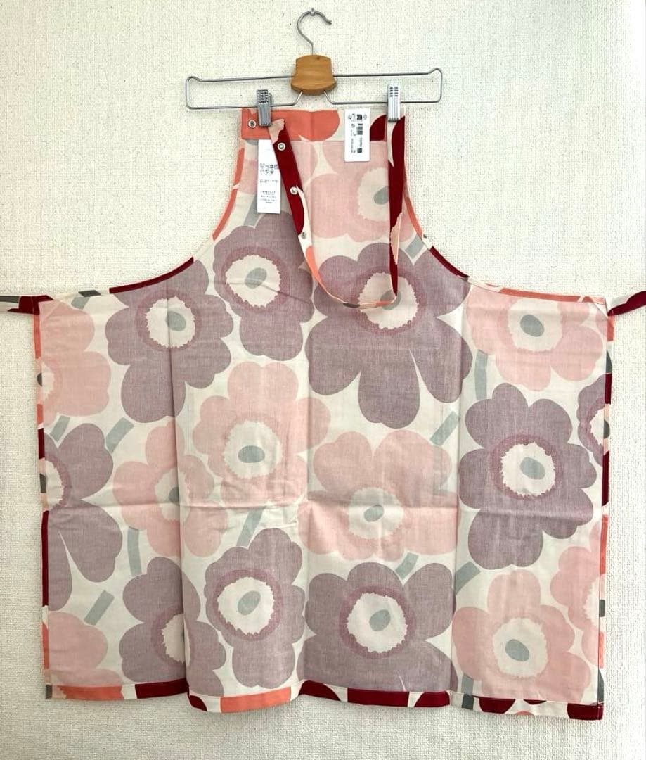 ♪新品未使用　マリメッコ　marimekko エプロン　ウニッコ　人気完売品♪