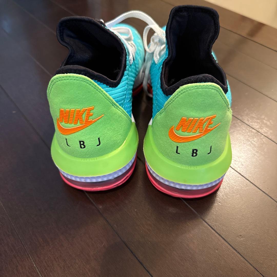 シューズ(男性用) NIKE LBJ Nike LeBron 18 Low