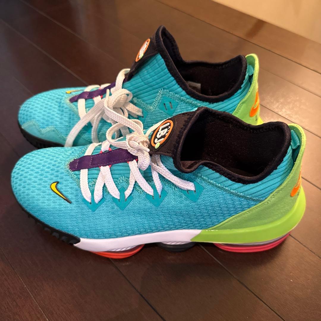 シューズ(男性用) NIKE LBJ Nike LeBron 18 Low
