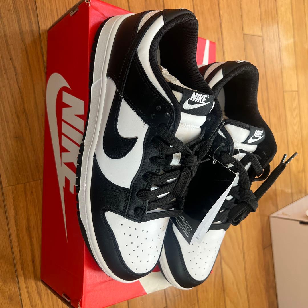Nike Dunk Low ブラック/ホワイト