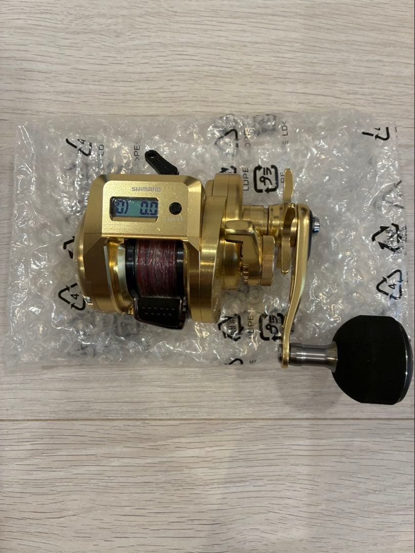 Shimano 200 ゴールドベイトリール