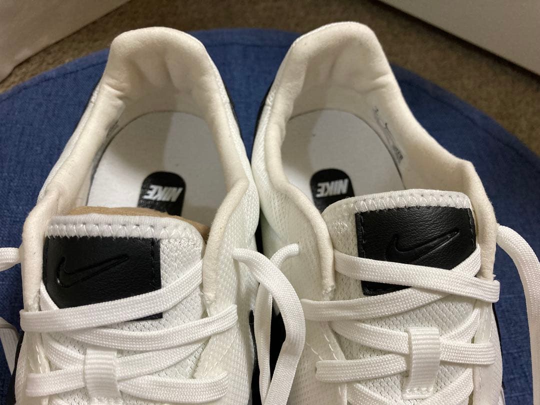 日本未発売Nikeプレミア2サラIC26(sala