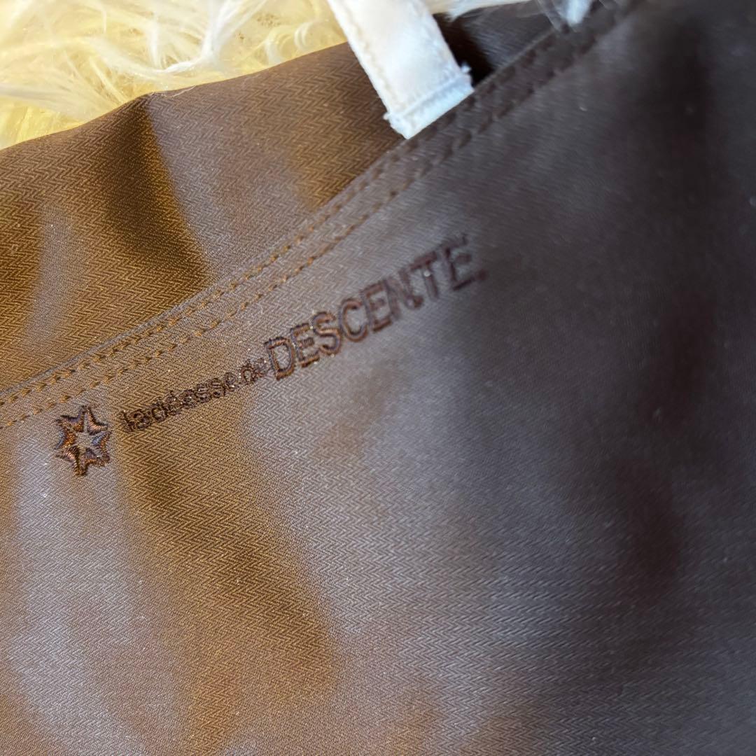【美品】DESCENTEデサント　レディース　スキーウェア　サイズ7 白茶