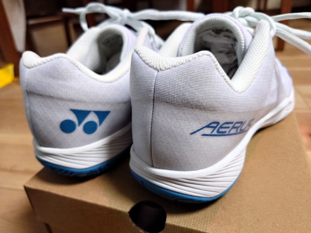 YONEX AERUS　Z バドミントンシューズ ホワイト