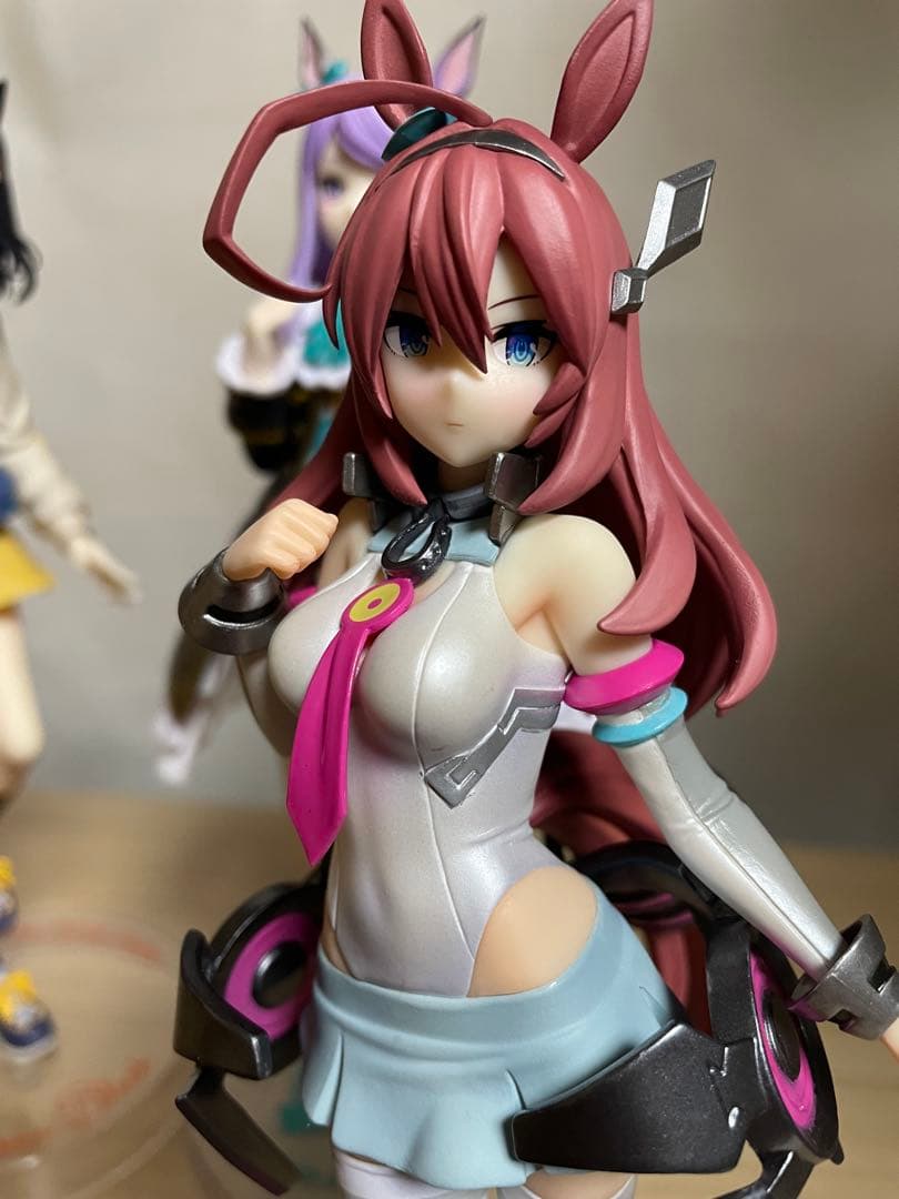 ウマ娘　フィギュアセット　ミホノ、マックイーン、カフェ、キタサン