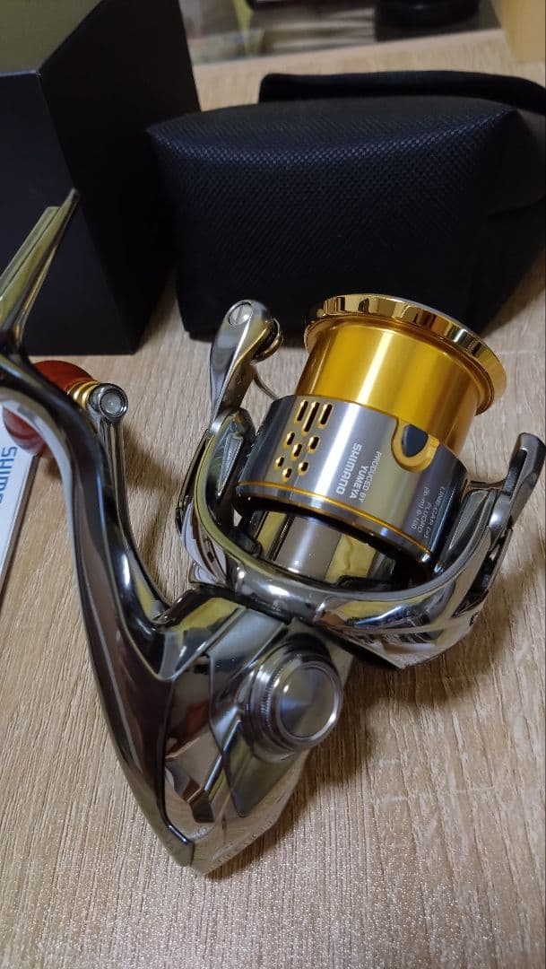 SHIMANO 18ステラ 2500SHG