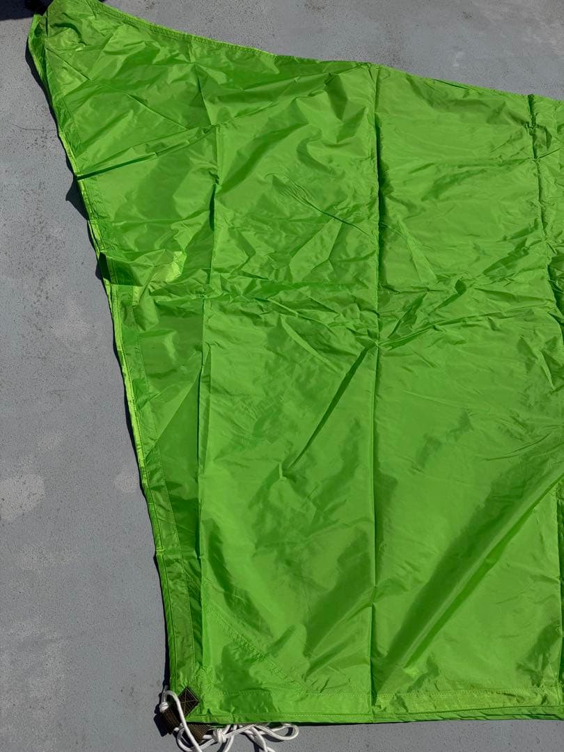 mont-bell MINI TARP HEXAGON 緑　ポール付き