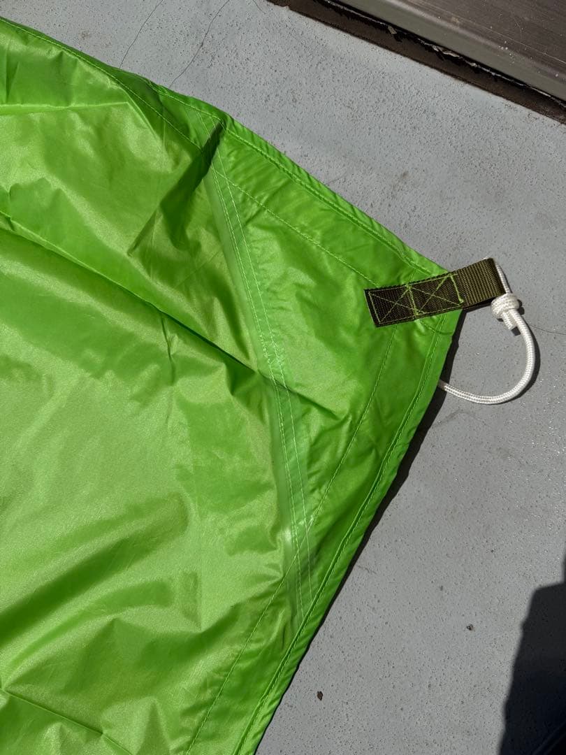 mont-bell MINI TARP HEXAGON 緑　ポール付き