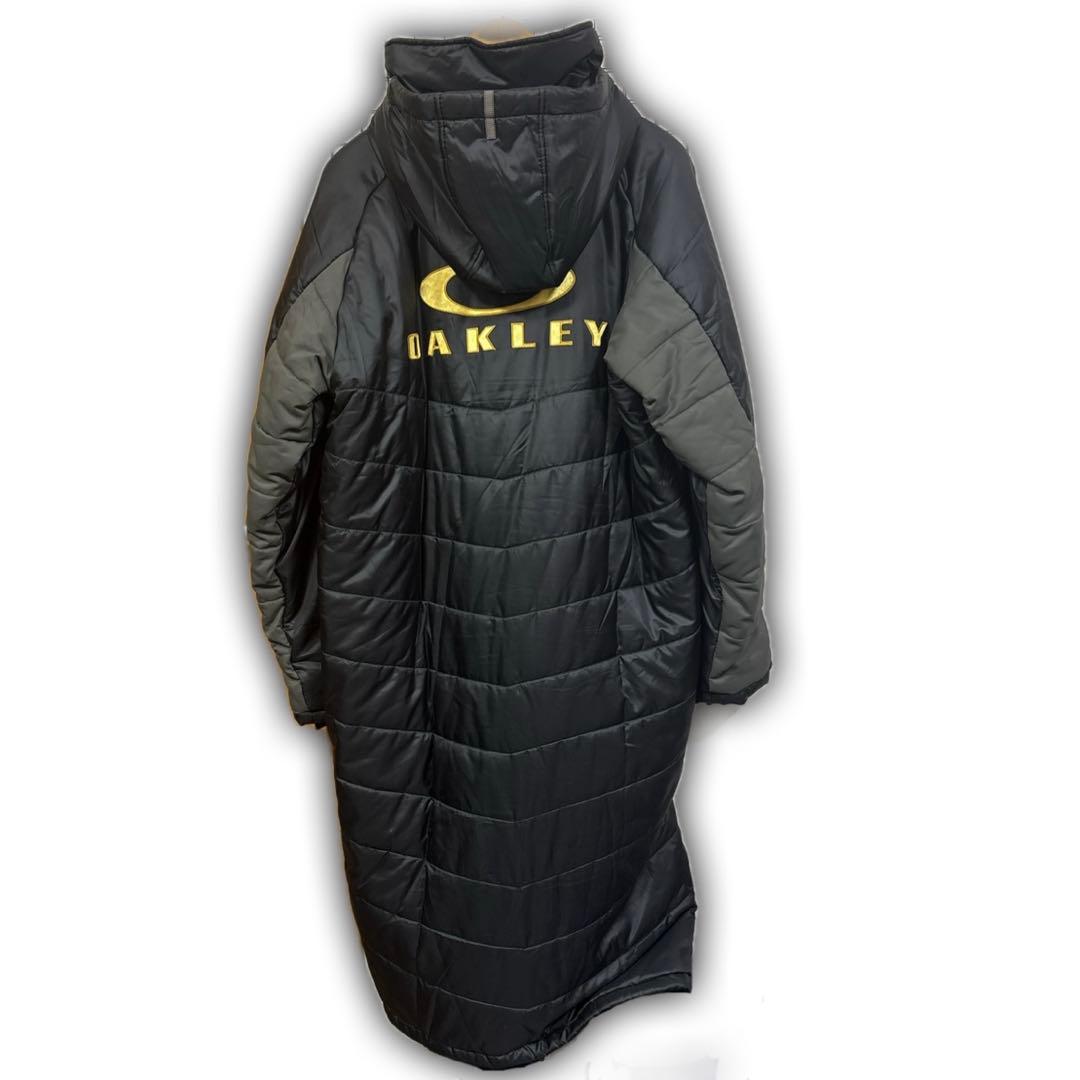 美品 oakley オークリー ベンチコートMサイズ スポーツ サッカー