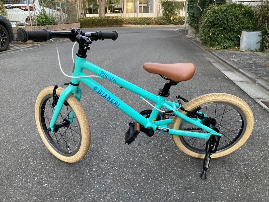 BIANCHI ( ビアンキ ) キッズバイク (ピラータ 16 )チェレステ