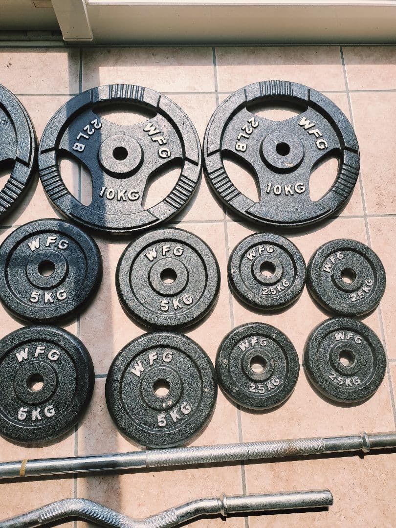 【引き取り限定愛知県東海市】バーベルセット計105kg（希望者にはEZバー付）