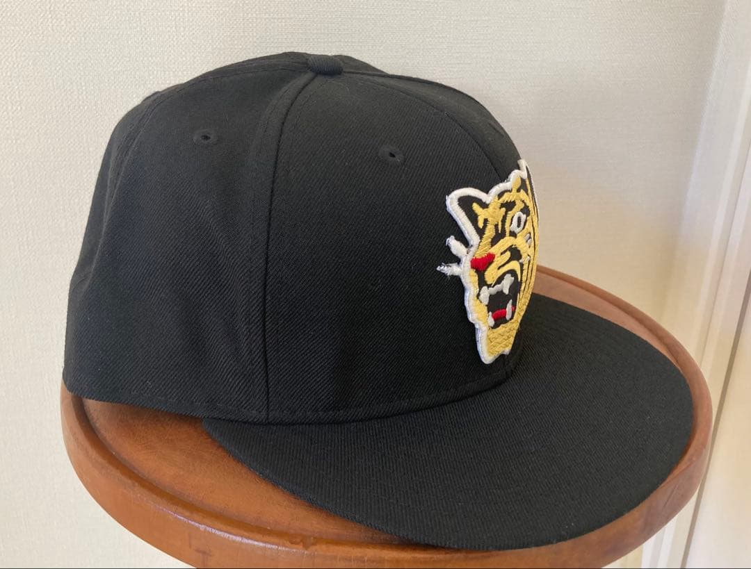 NEW ERA　８　ニューエラ　無地　キャップ　カスタム品　63.5cm