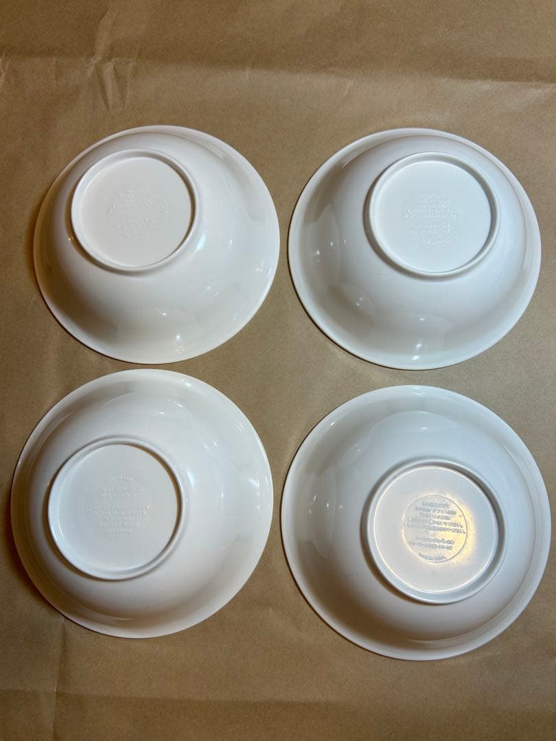 コールマン 食器セット　& カトラリーセット　　４人用　　Coleman