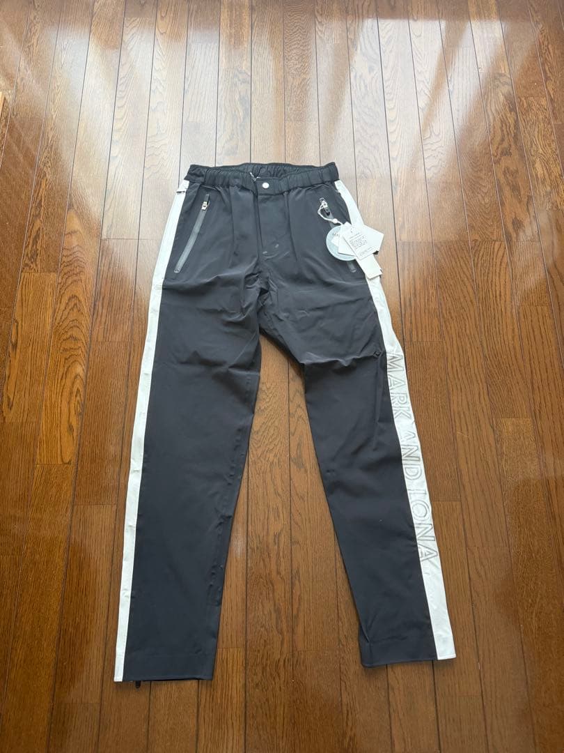 新品！定価49,500円MARK AND LONA ミニマムサイズ◎レインウエア