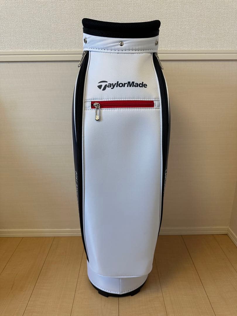 未使用新品TaylorMade トゥルーライトキャディバッグ