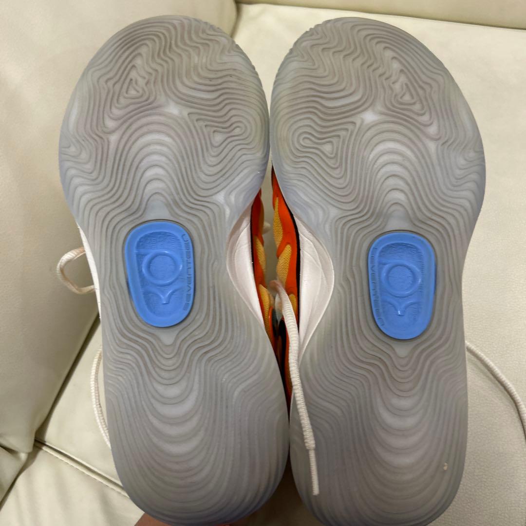 KD バスケットボールシューズ ホワイトオレンジ