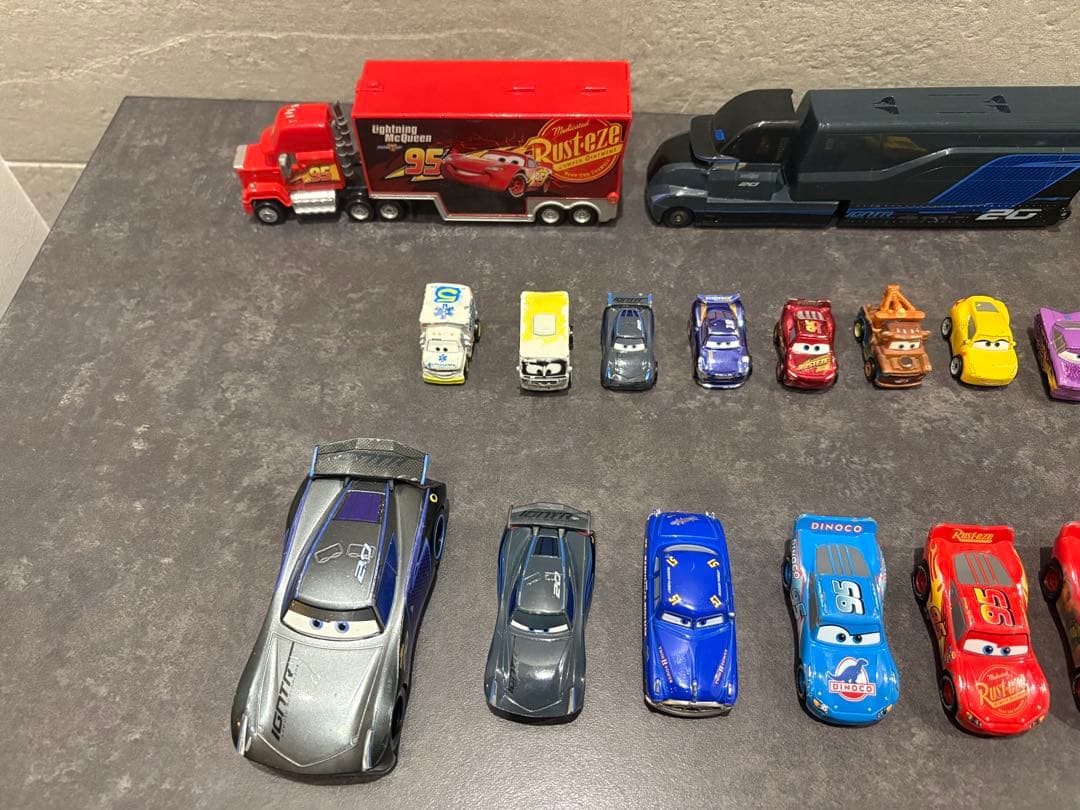 カーズ　まとめ売り22台　トミカ　ミニミニカーズ　マルテ　トレーラー
