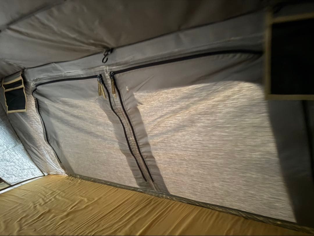 ルーフトップテント 収納カバー付き はしご付き