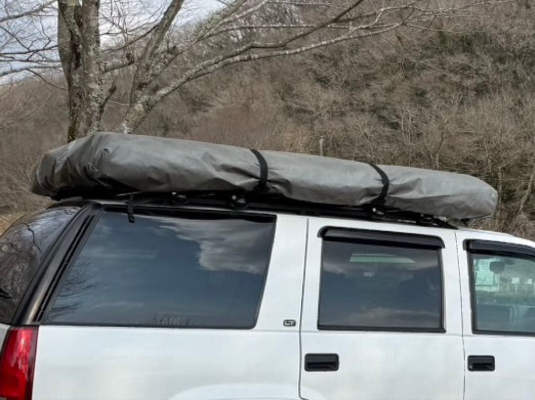 ルーフトップテント 収納カバー付き はしご付き