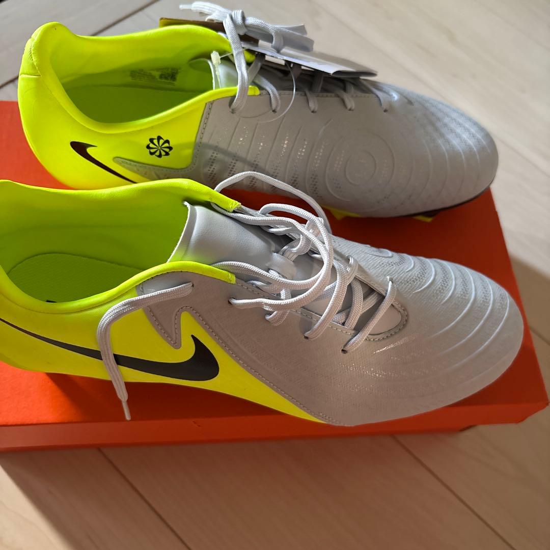 Nike Phantom GXIIサッカーシューズ グレー/イエロー