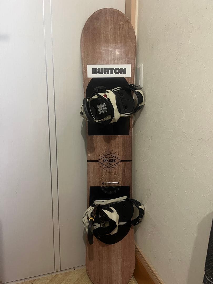 美品！BURTONステッカー！2b1 BREAKER 154cm バインセット