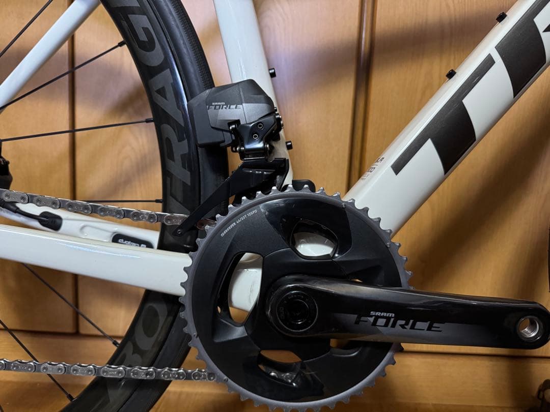 TREK EMONDA SLR7 AXS 12速　RSL37 E-tap