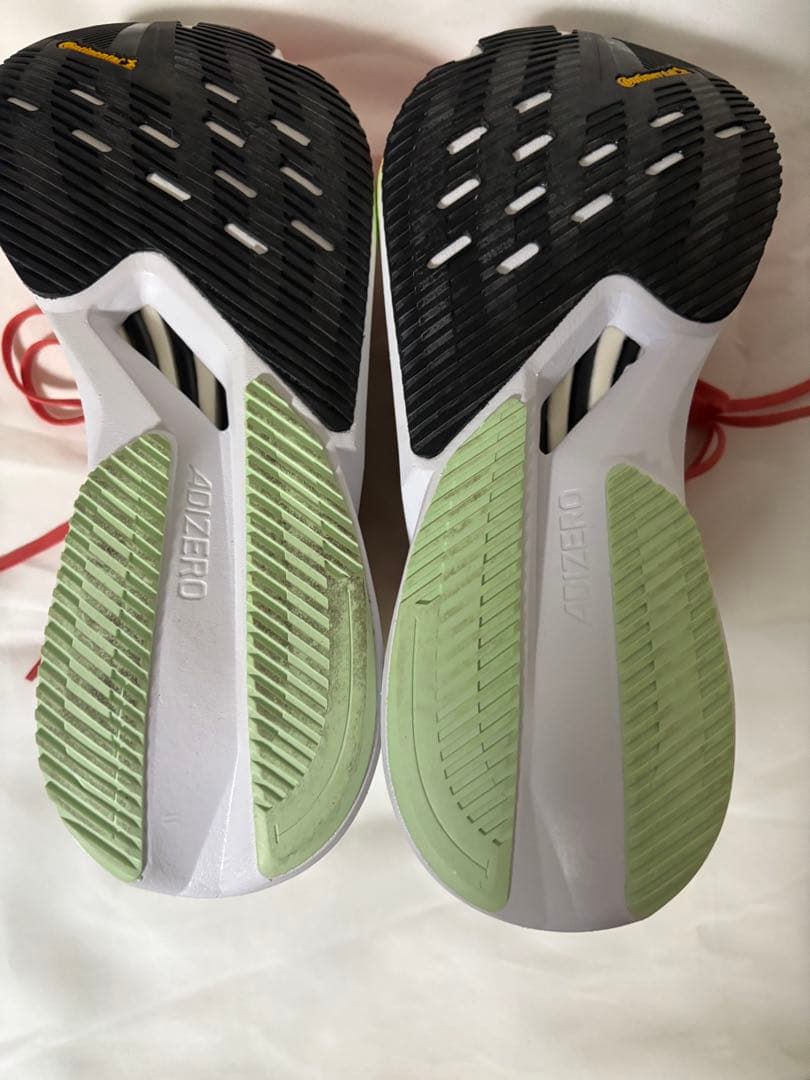 adidas　アディゼロボストン12 26センチ　美品
