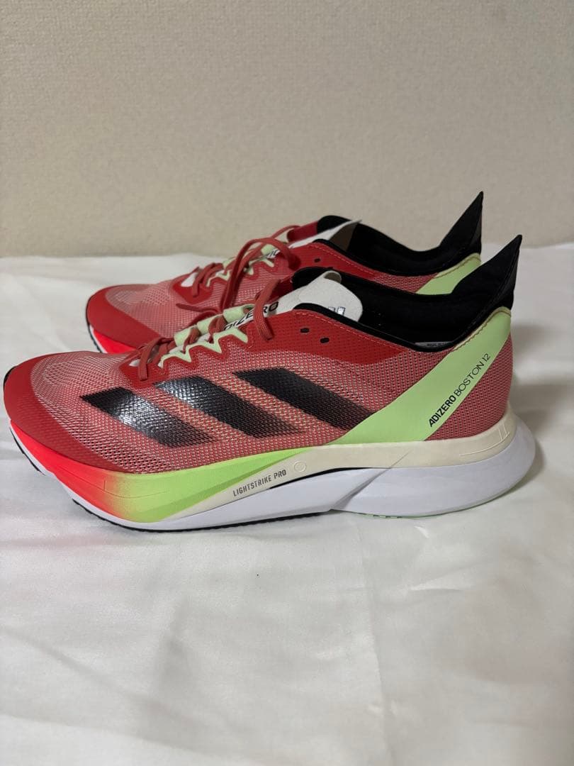 adidas　アディゼロボストン12 26センチ　美品