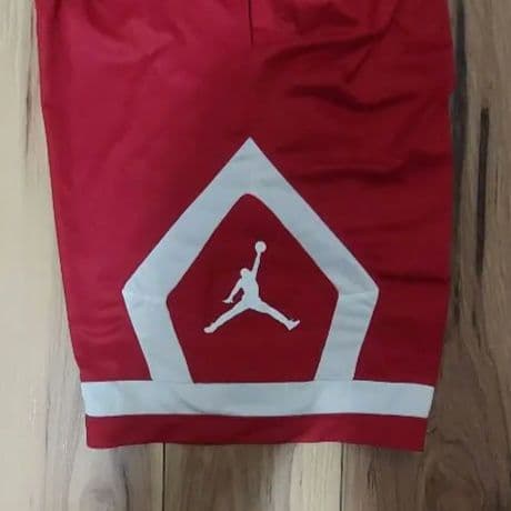 ジョーダン バスケットボールショーツ レッド　S