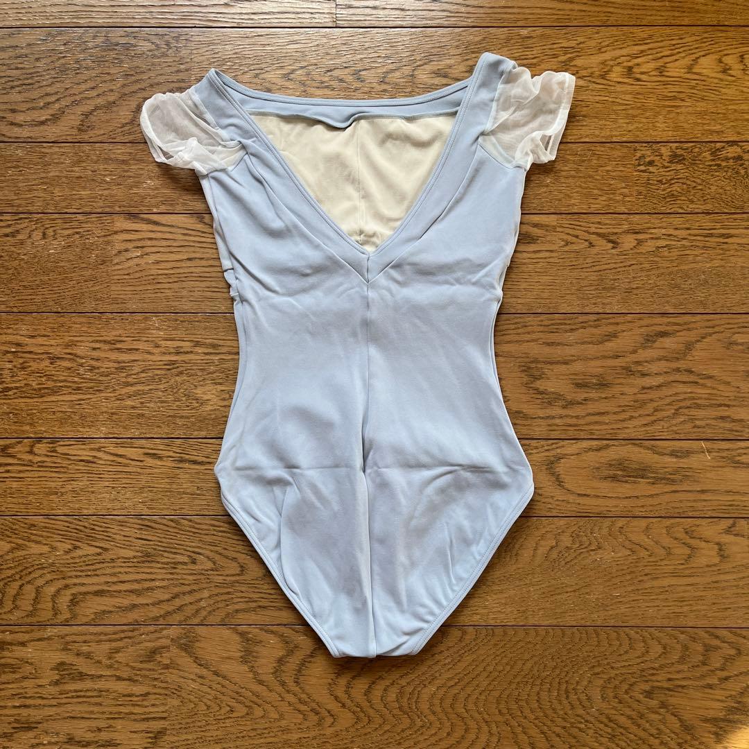 【美品】チャコット　バレエ　レオタード　スパンコール　パールグレー　Mサイズ