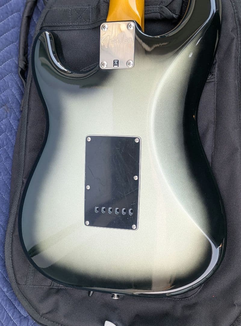 Fender Modern Player Stratocaster　ストラト