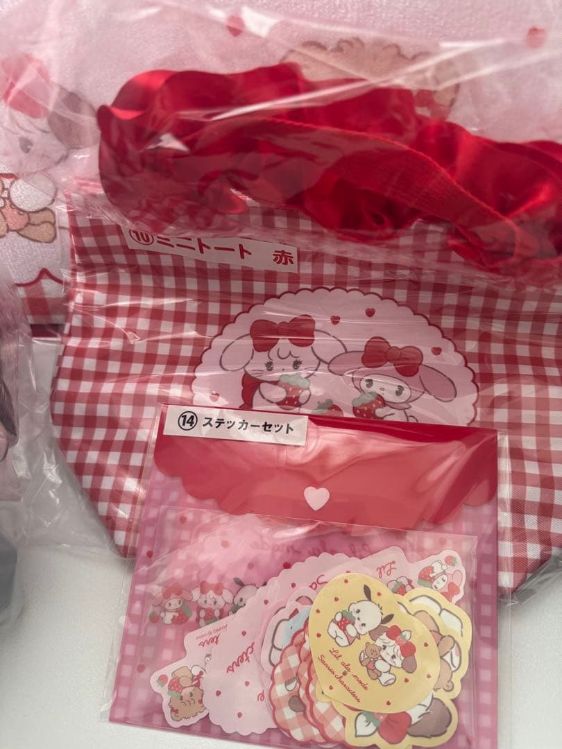 Lil ala mode×サンリオキャラクターズ キャリーケース