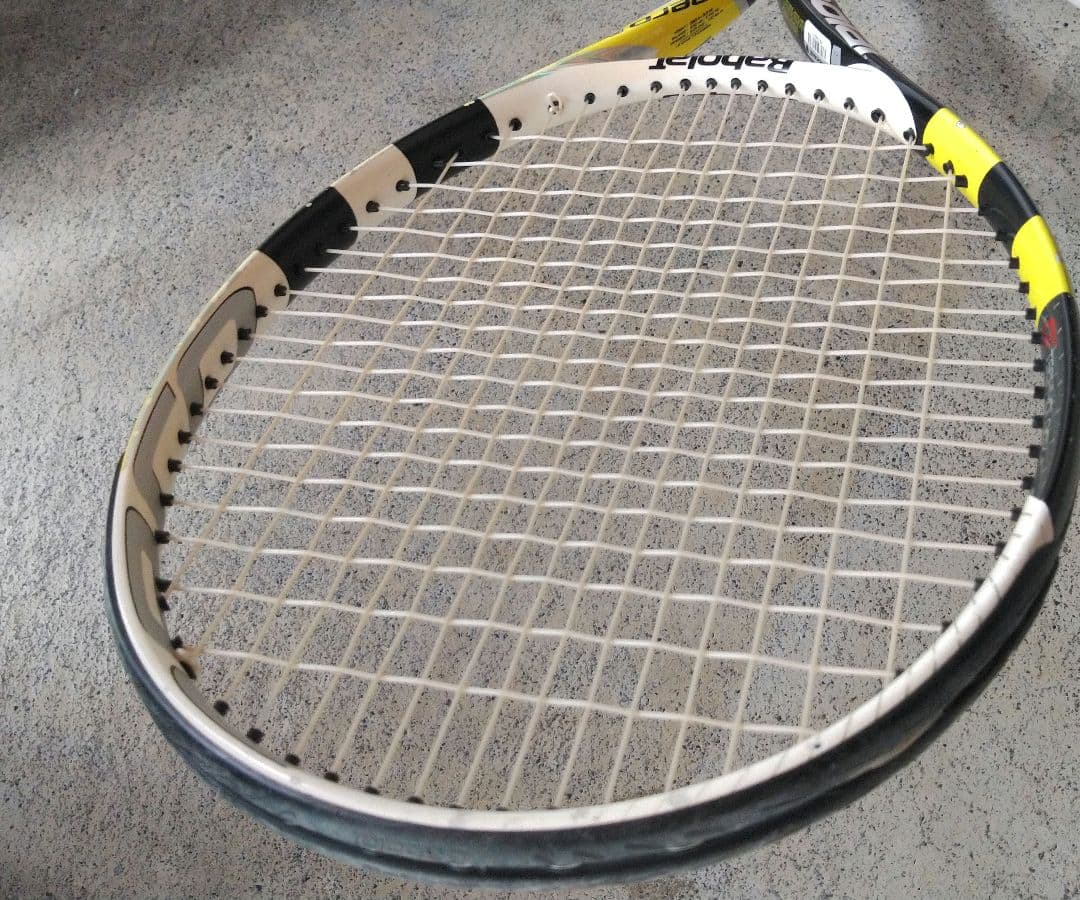 【Babolat】 Aero Pro 　バボラエアロプロ　テニスラケット　硬式