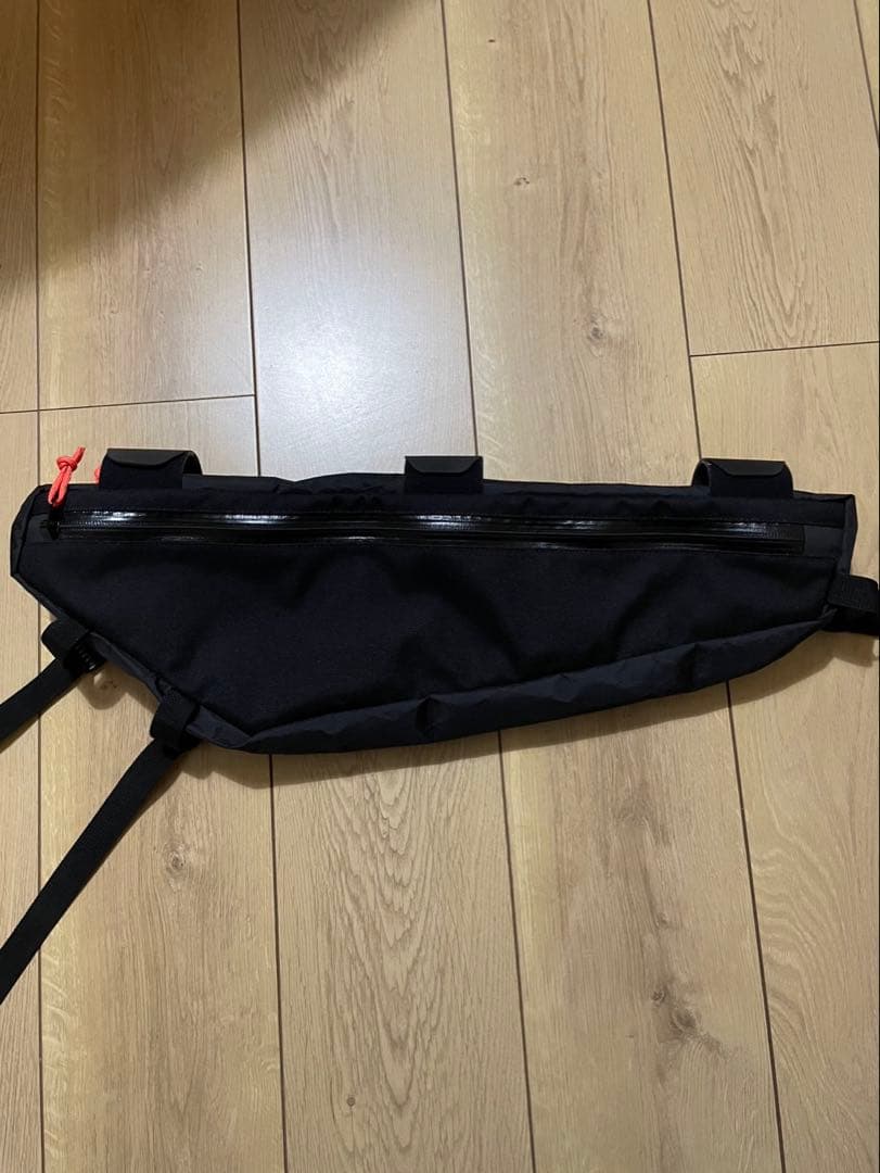 アクセサリー RESTRAP FRAME BAG LARGE 4.5L