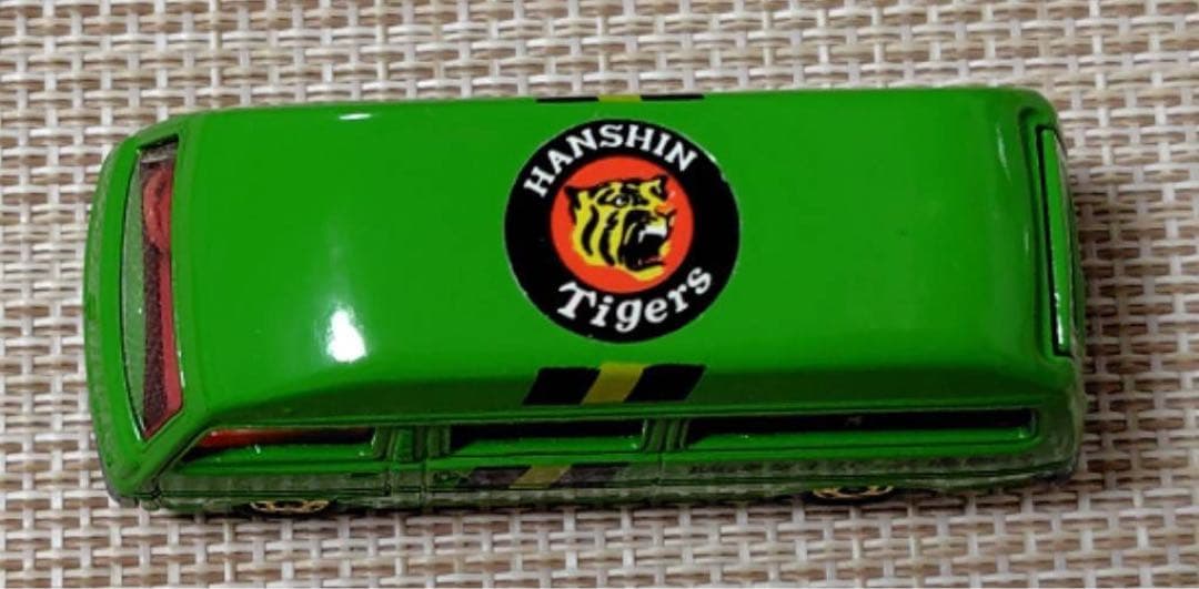 トミカ黒箱3-3 日産キャラバン 阪神タイガース優勝号 日本製 当時物