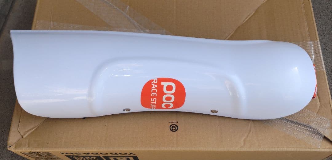 未使用保管品 POC ポック レガース　シンガード