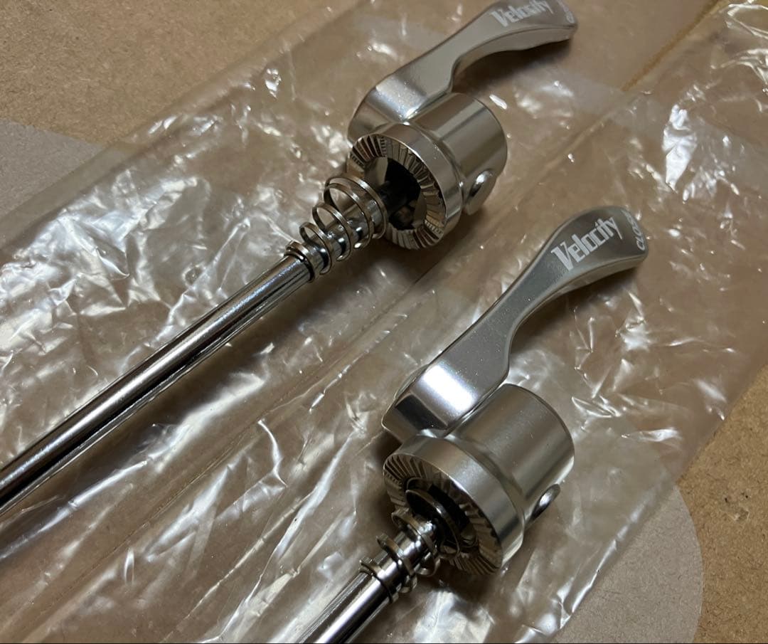 新品 ベロシティ クイックリリース 100mm 135mm 前後セット