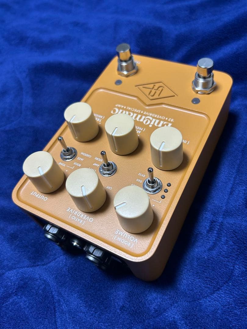Universal Audio UAFX Enigmatic ’82未使用に近い