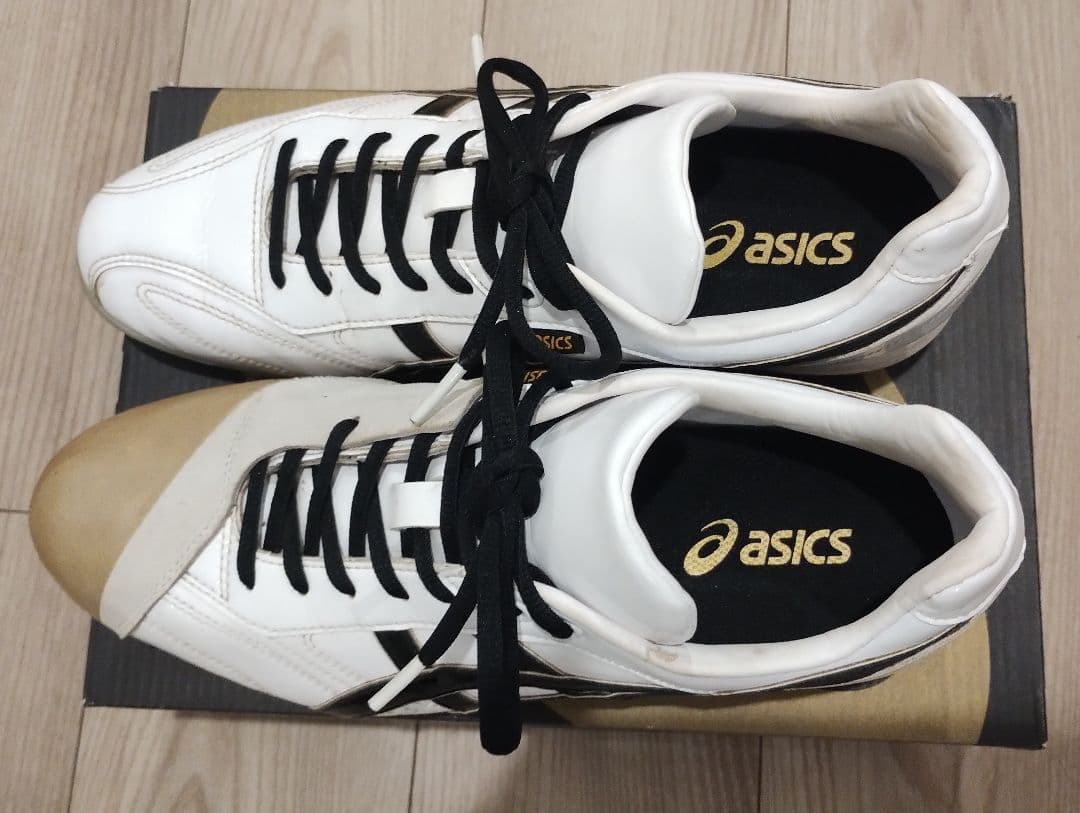 asics オーダースパイク ホワイト/ブラック27.0cm投手用P革付