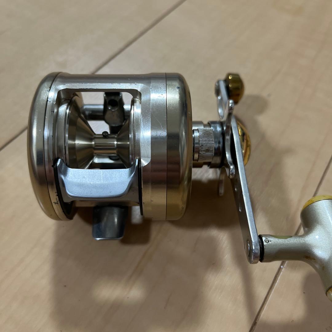DAIWA ダイワ リール 両軸リール ミリオネアCV-Z 200F