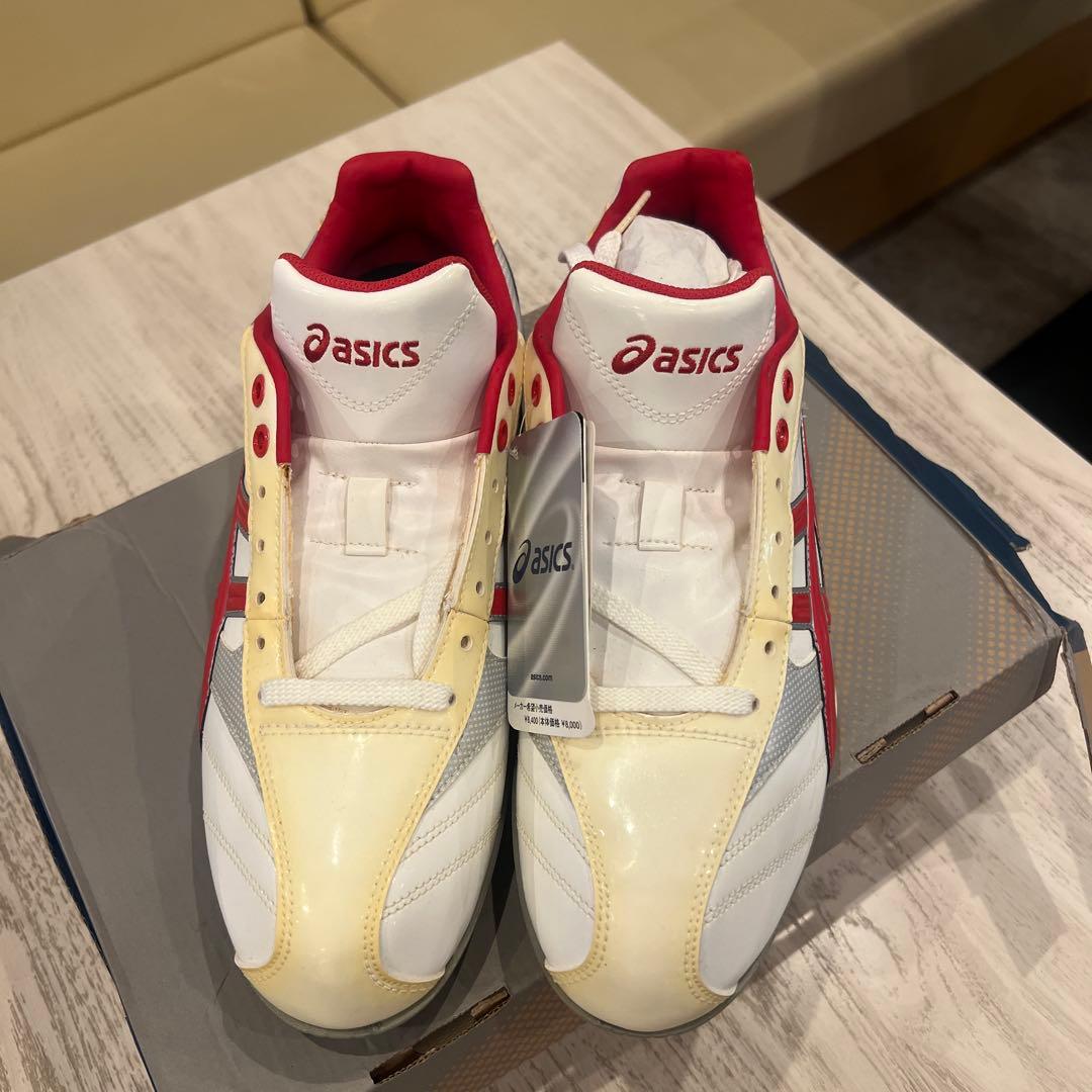 asics スパイクシューズ ホワイト/レッド