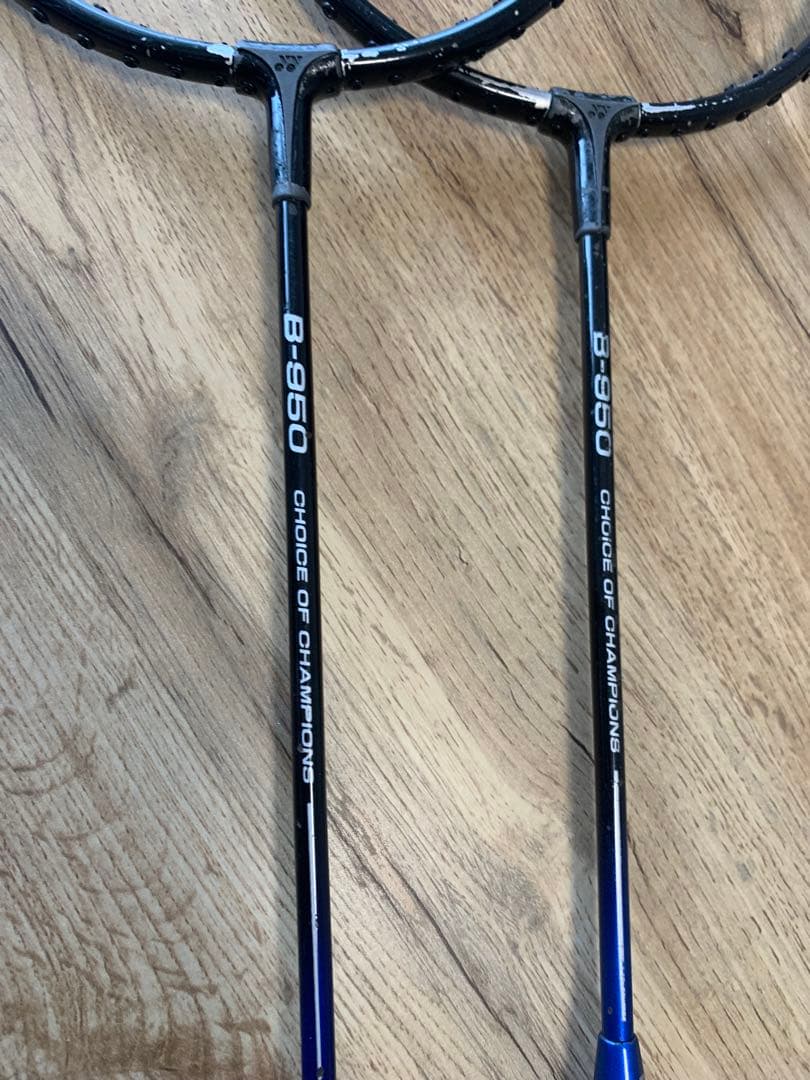 バドミントンラケット 3本セット YONEX