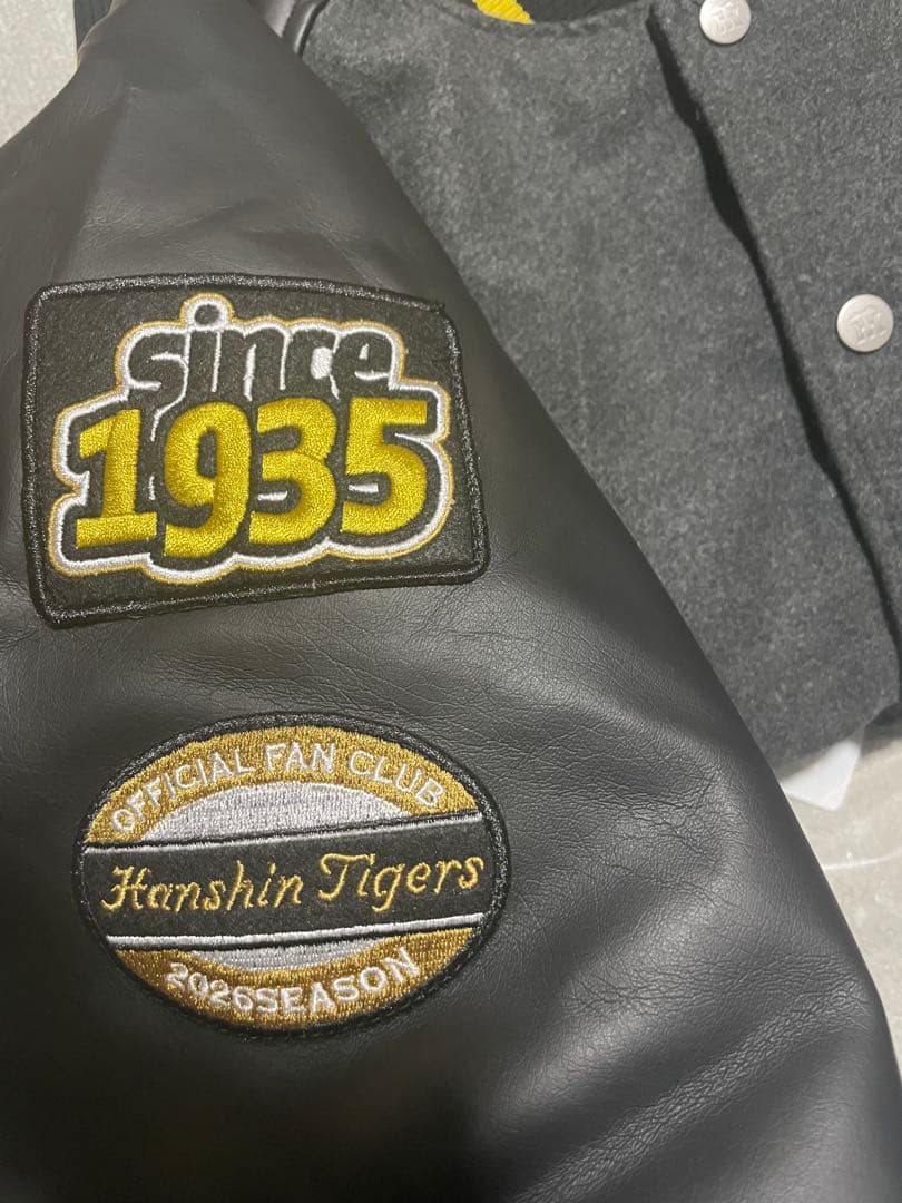阪神タイガース2026ダイヤモンドプラススタジアムジャンパーMサイズ
