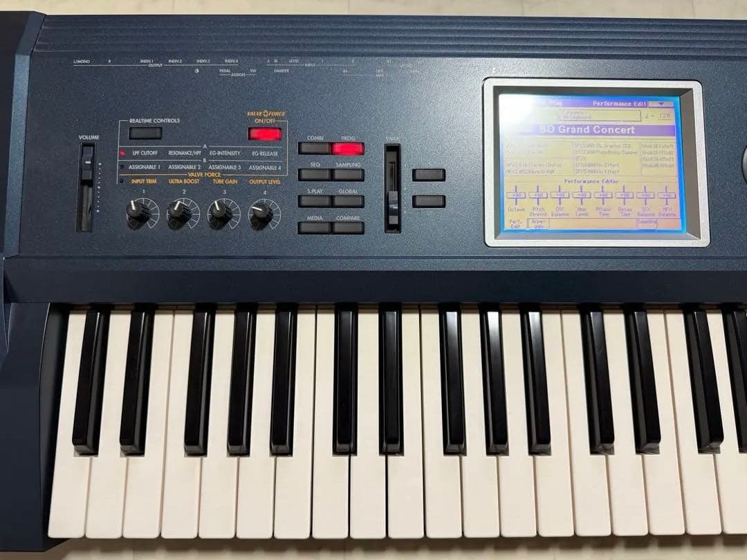 &中古 KORG コルグ 電子ピアノ TRITONEXT61 動作確認済