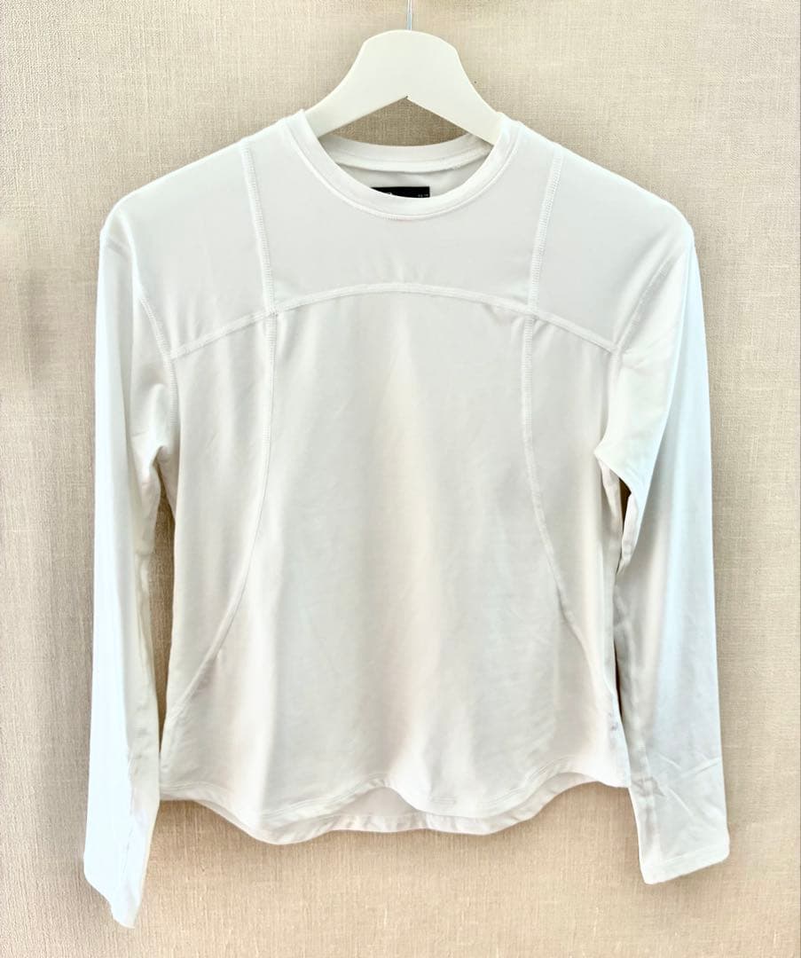 レア品　Lija ✳︎ VEX TOP ロングスリーブ ホワイト XS テニス