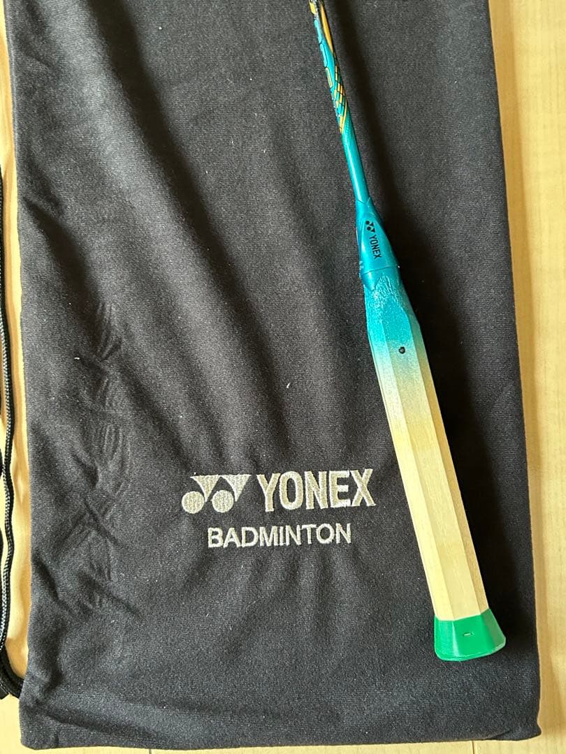 ヨネックス バドミントン ラケット アストロクス88S Pro 嘉村選手実使用品