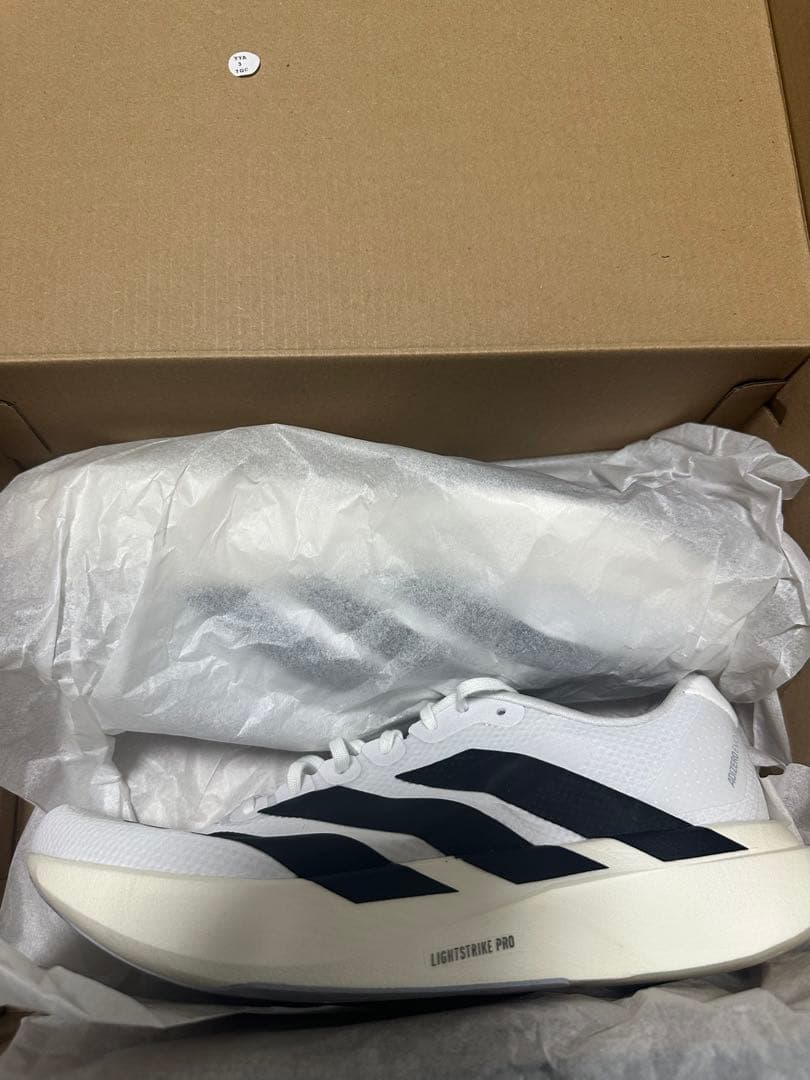 新品未使用　adidas evo sl 26㎝