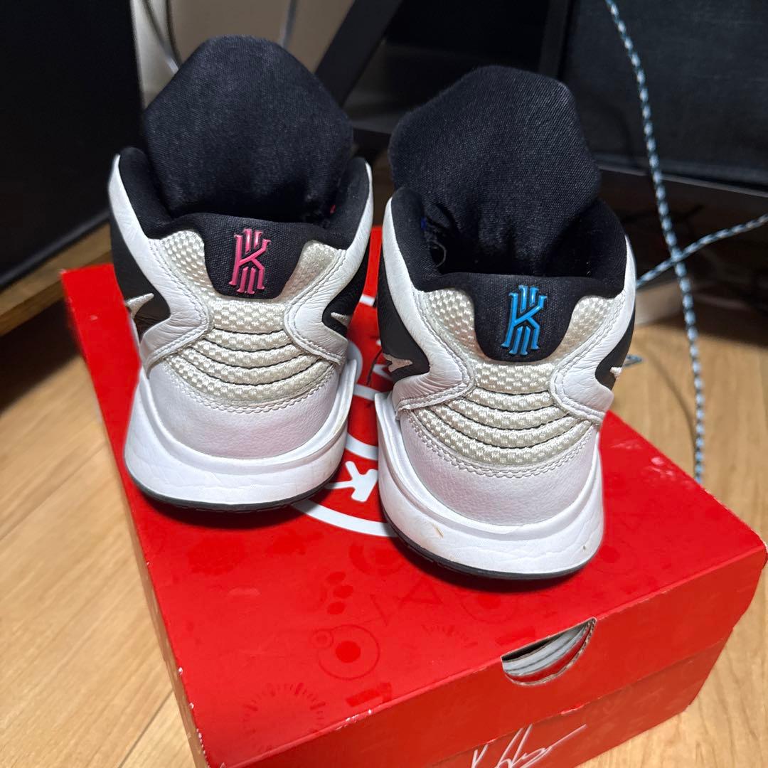 NIKE カイリーアービング インフィニティ 27.5