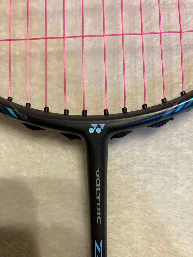 服出品【美品】YONEX VOLTRIC Z-FORCE Ⅱ 3UG5