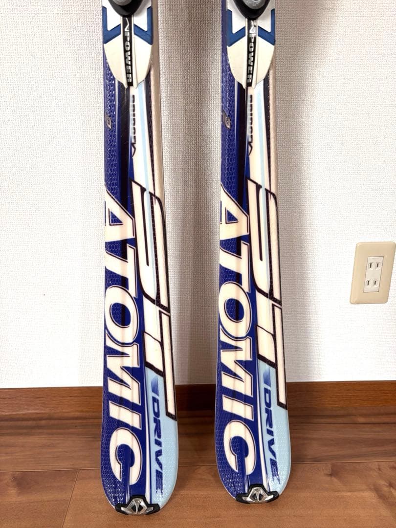 美品　Atomic スキー 165cm ビンディング付き